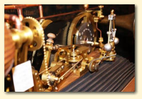 The Epizoescope's moving mechanical parts.